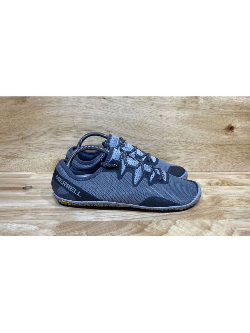 Merrell Women's Vapor Glove 5 Sneaker Monument Size 7.5 J135374